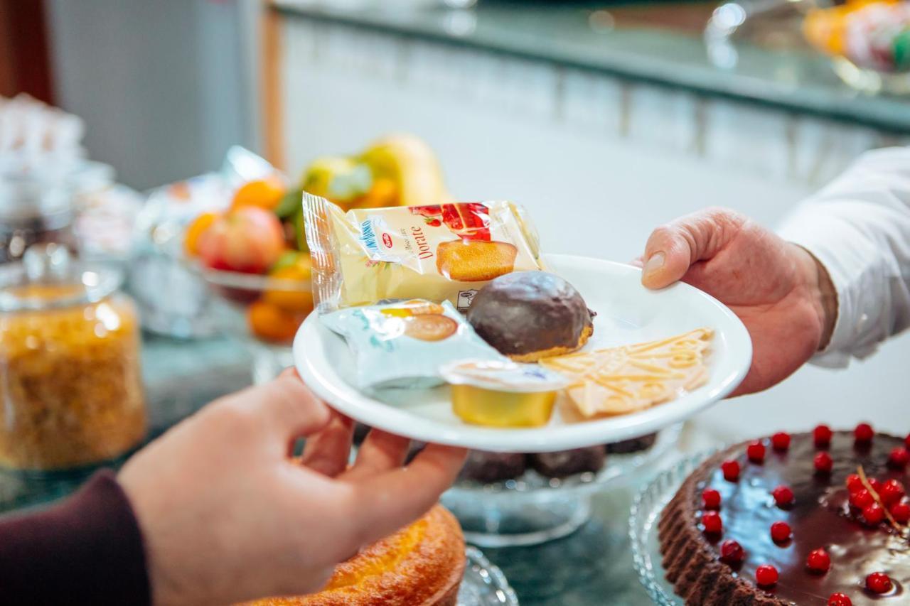 Hotel Amico Чита' Сант'Анджело Екстериор снимка