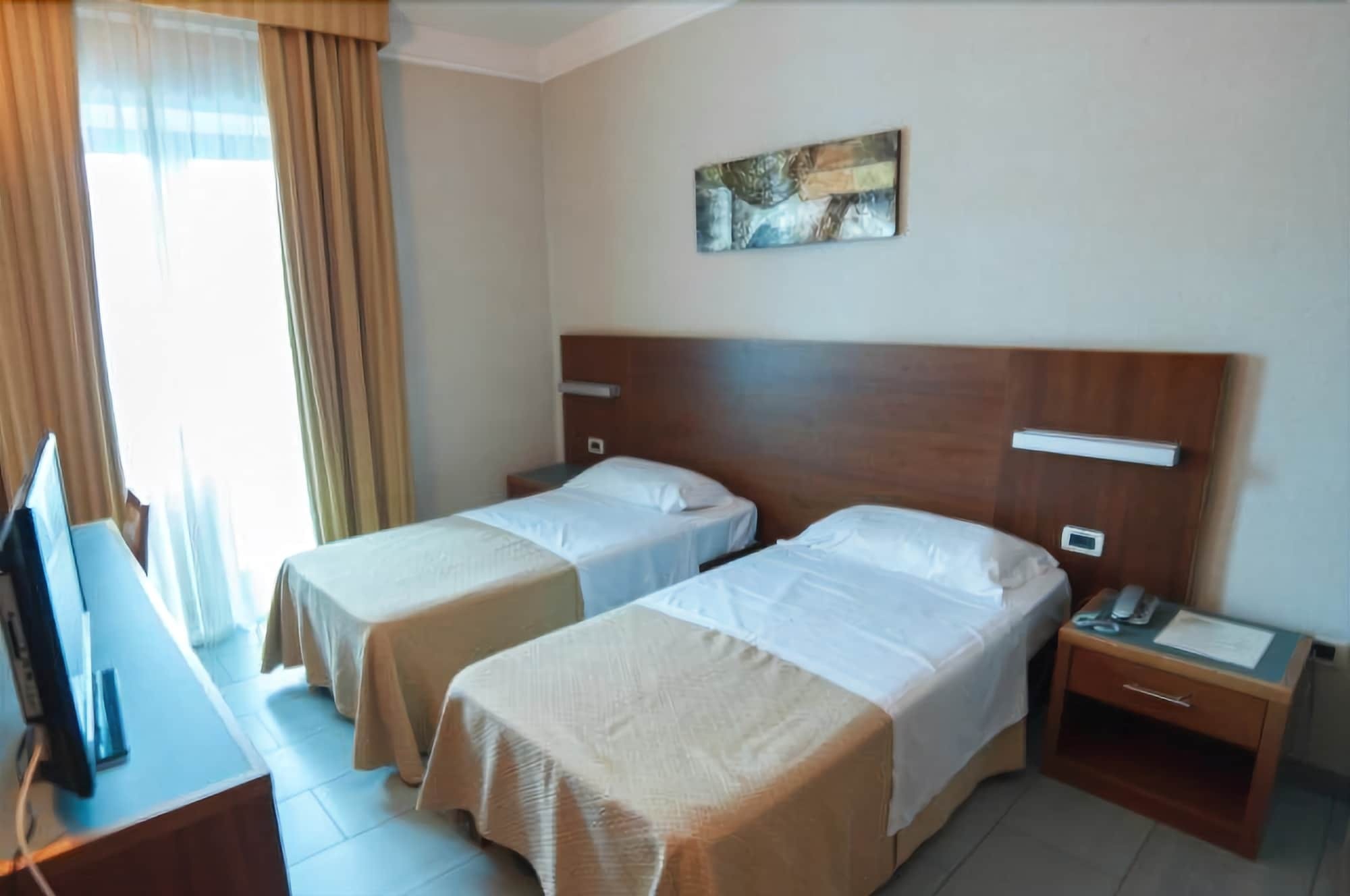 Hotel Amico Чита' Сант'Анджело Екстериор снимка
